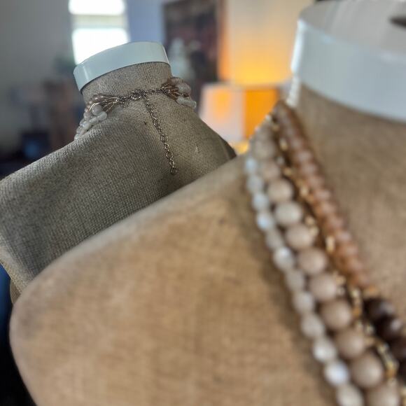 Talbots Pink Safari Statement Necklace EUC Unworn Career Wedding Guest Baby Girl - Picture 5 of 11